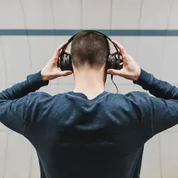 PowerLocus Bluetooth Headphones Over Ear, Foldable Wireless Headphones, Hi-Fi Stereo Headphone with Deep Bass, Micro SD/TF, FM Radio & Wired mode, Built-in Microphones, Soft Earmuffs for Phone/PC